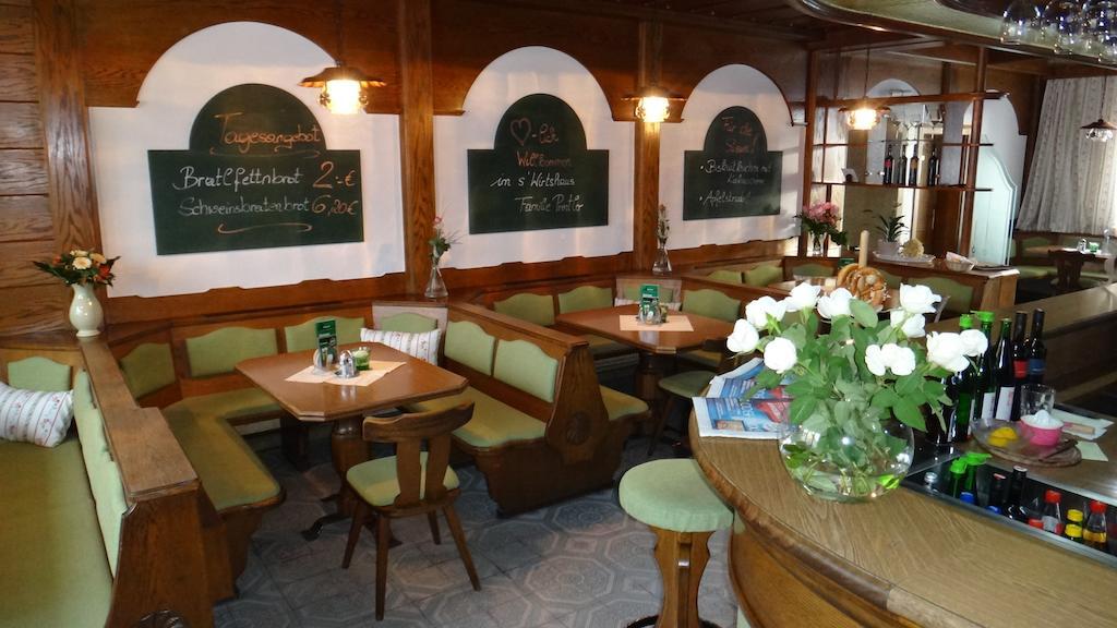 Hotel Swirtshaus M&N Zeltweg Esterno foto